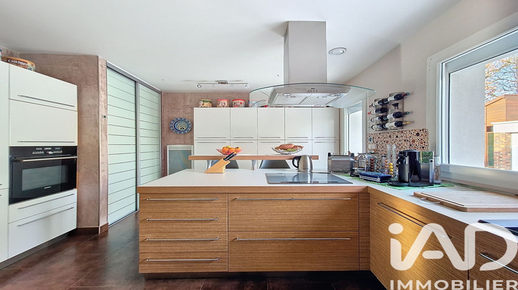 Ma-Cabane - Vente Maison Le Mesnil-Saint-Denis, 120 m²