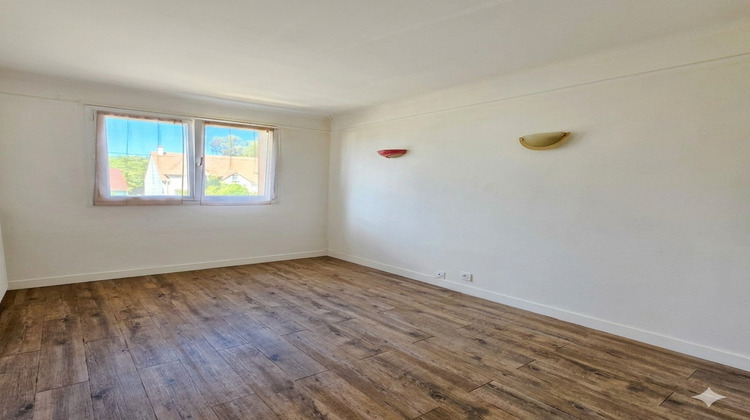 Ma-Cabane - Vente Maison LE MESNIL-SAINT-DENIS, 112 m²