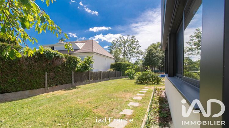 Ma-Cabane - Vente Maison Le Mesnil-Saint-Denis, 79 m²
