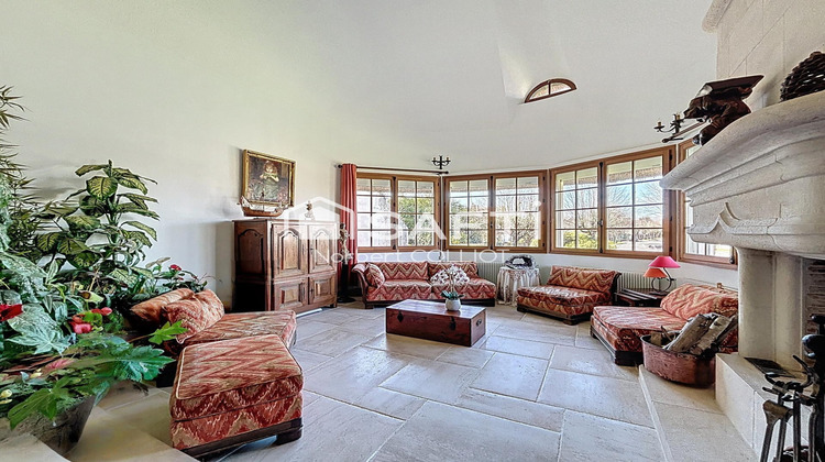 Ma-Cabane - Vente Maison Le Mesnil-Saint-Denis, 195 m²