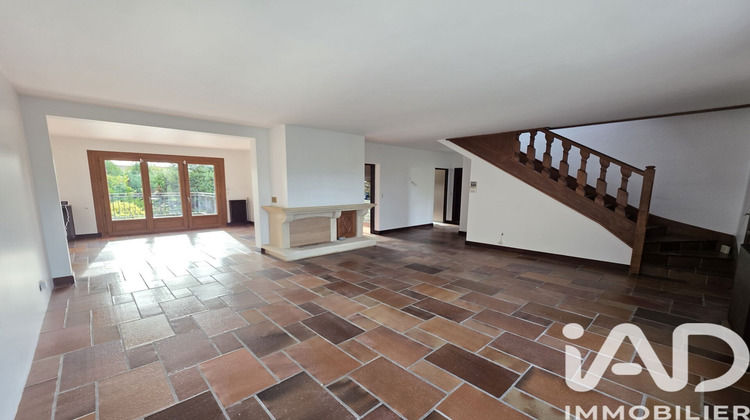 Ma-Cabane - Vente Maison Le Mesnil-Saint-Denis, 122 m²