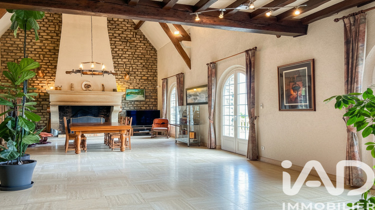 Ma-Cabane - Vente Maison Le Mont-Saint-Adrien, 230 m²