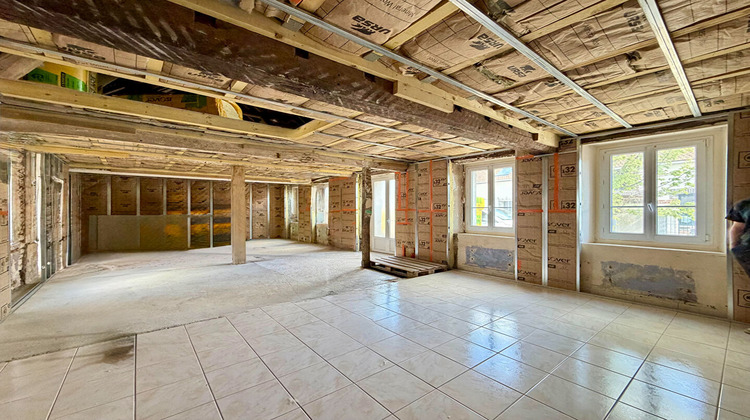 Ma-Cabane - Vente Maison LE PAVILLON-SAINTE-JULIE, 106 m²