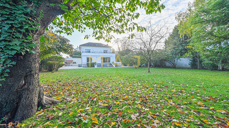 Ma-Cabane - Vente Maison LE PERREUX-SUR-MARNE, 220 m²