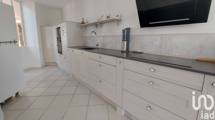 Ma-Cabane - Vente Maison Le Perrier, 210 m²