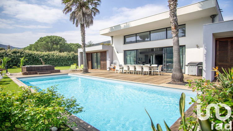 Ma-Cabane - Vente Maison Le Plan-de-la-Tour, 213 m²