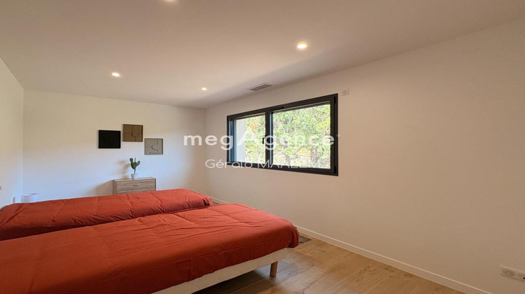 Ma-Cabane - Vente Maison LE PLAN DE LA TOUR, 243 m²