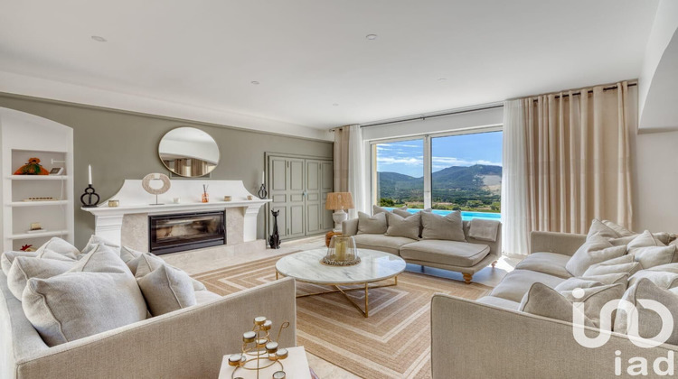 Ma-Cabane - Vente Maison Le Plan-de-la-Tour, 308 m²