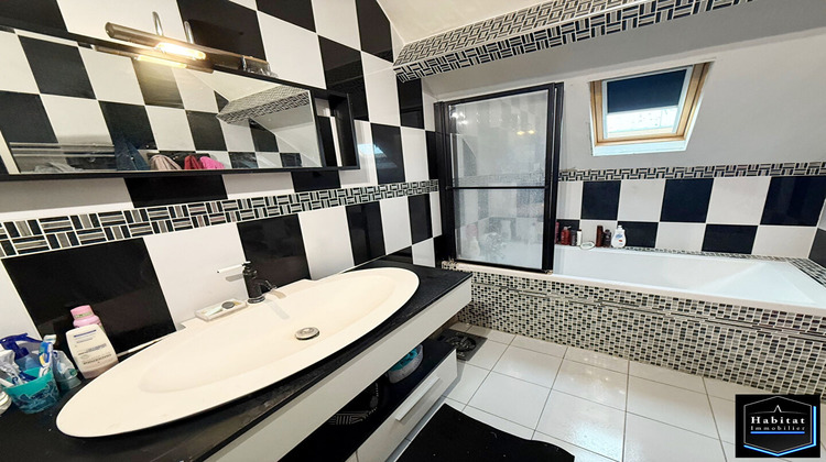 Ma-Cabane - Vente Maison LE PLESSIS-BELLEVILLE, 147 m²