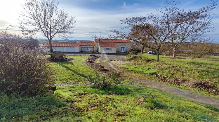 Ma-Cabane - Vente Maison LE POIRE-SUR-VIE, 171 m²