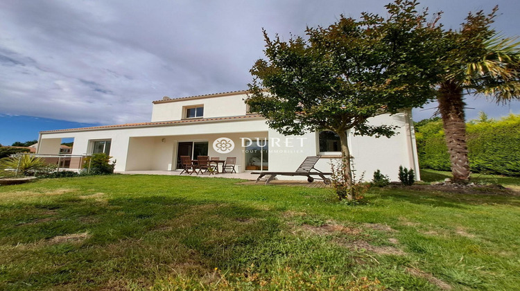 Ma-Cabane - Vente Maison Le Poiré-sur-Vie, 235 m²