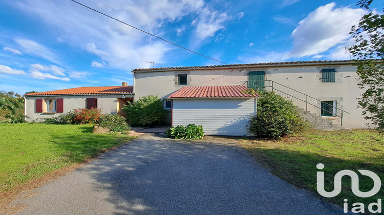 Ma-Cabane - Vente Maison Le Poiré-sur-Vie, 250 m²