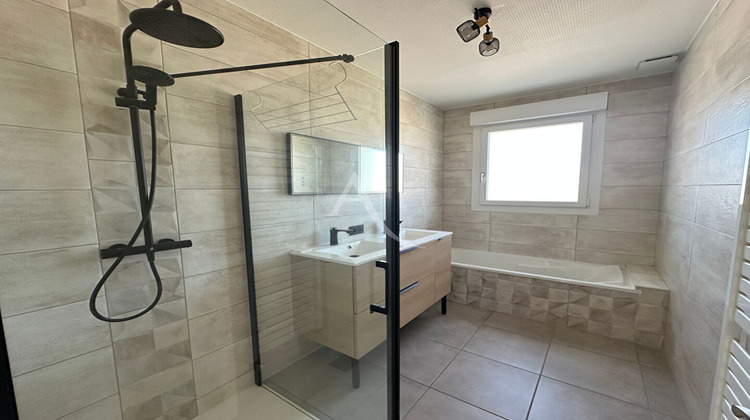 Ma-Cabane - Vente Maison LE POIRE-SUR-VIE, 204 m²