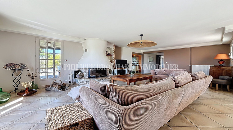 Ma-Cabane - Vente Maison Le Poiré-sur-Vie, 202 m²