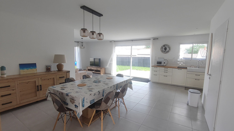 Ma-Cabane - Vente Maison LE POIRE-SUR-VIE, 90 m²