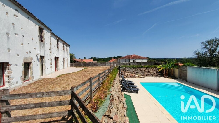 Ma-Cabane - Vente Maison Le Poiré-sur-Vie, 251 m²