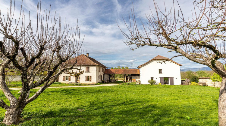 Ma-Cabane - Vente Maison LE PONT DE BEAUVOISIN, 340 m²