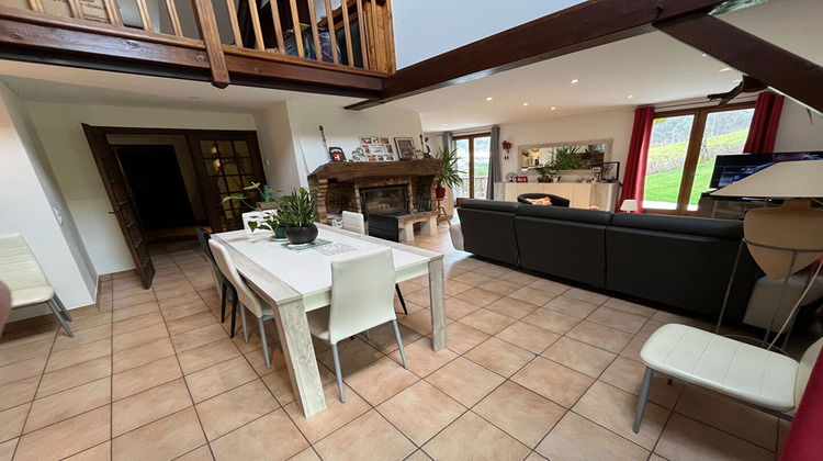 Ma-Cabane - Vente Maison LE PONT-DE-BEAUVOISIN, 155 m²