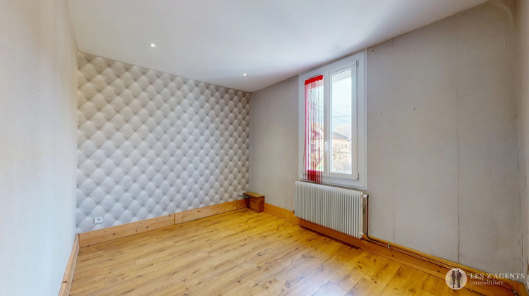 Ma-Cabane - Vente Maison LE PONT-DE-CLAIX, 61 m²