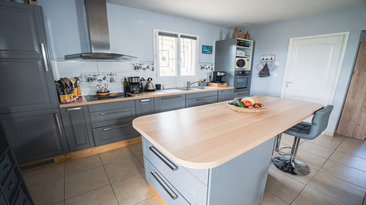Ma-Cabane - Vente Maison Le Pradal, 176 m²