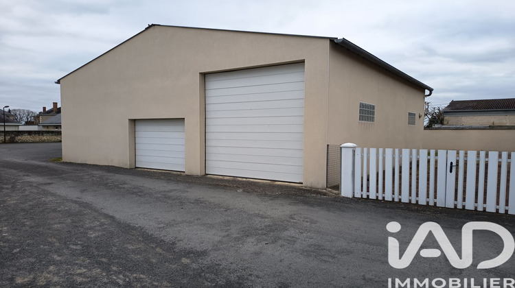 Ma-Cabane - Vente Maison Le Puy-Notre-Dame, 90 m²