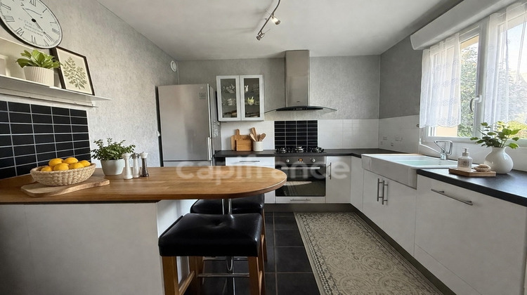 Ma-Cabane - Vente Maison LE RELECQ KERHUON, 192 m²