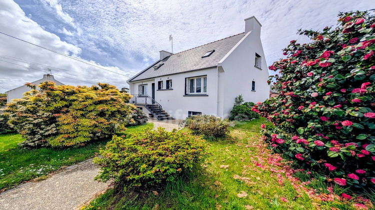 Ma-Cabane - Vente Maison LE RELECQ KERHUON, 101 m²