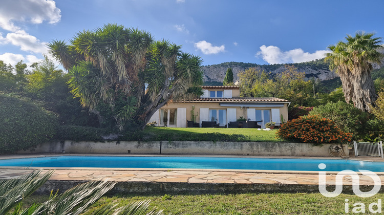 Ma-Cabane - Vente Maison Le Revest-les-Eaux, 126 m²