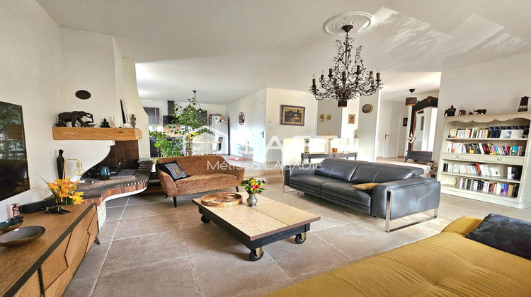 Ma-Cabane - Vente Maison Le Revest-les-Eaux, 100 m²