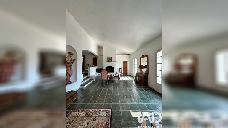 Ma-Cabane - Vente Maison Le Revest-les-Eaux, 186 m²