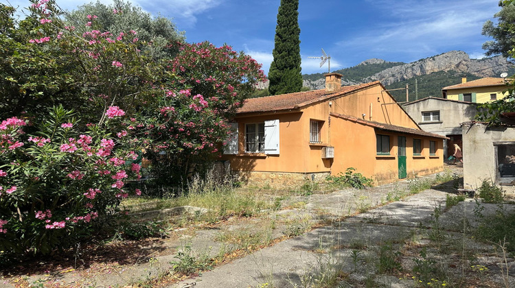 Ma-Cabane - Vente Maison Le Revest-les-Eaux, 102 m²