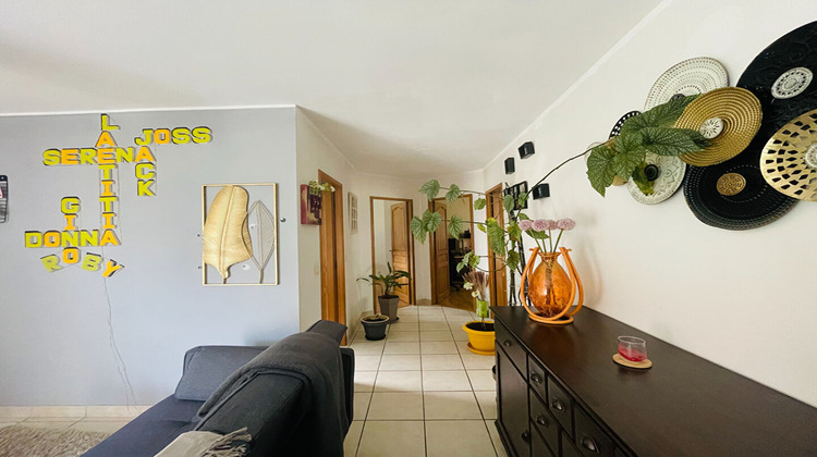 Ma-Cabane - Vente Maison LE ROC-SAINT-ANDRE, 95 m²