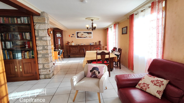 Ma-Cabane - Vente Maison LE ROC SAINT ANDRE, 112 m²