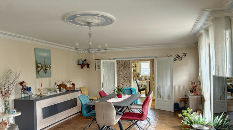 Ma-Cabane - Vente Maison LE ROC-SAINT-ANDRE, 152 m²