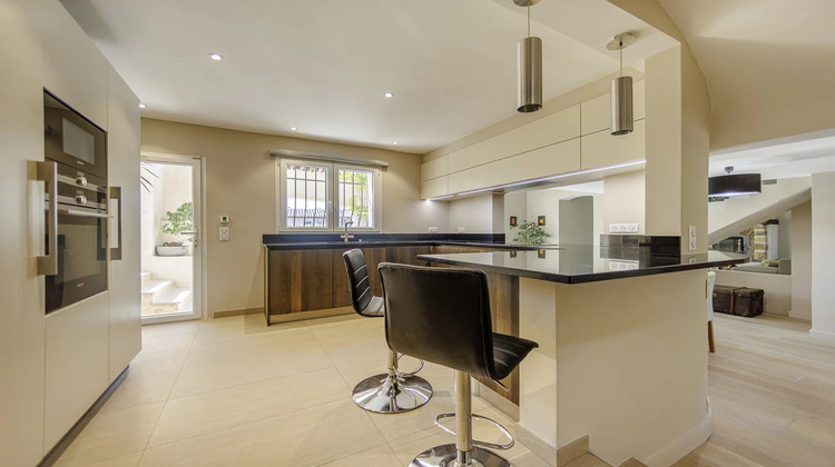 Ma-Cabane - Vente Maison Le Rouret, 196 m²