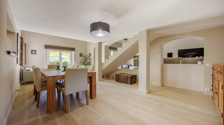 Ma-Cabane - Vente Maison Le Rouret, 196 m²