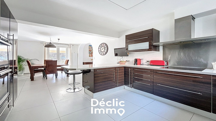 Ma-Cabane - Vente Maison LE ROURET, 277 m²