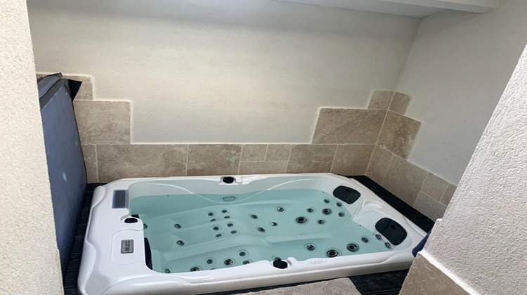 Ma-Cabane - Vente Maison LE ROVE, 206 m²