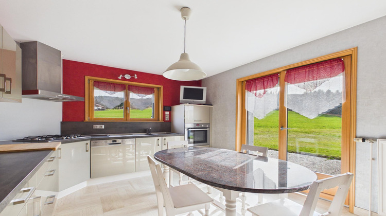 Ma-Cabane - Vente Maison Le Syndicat, 146 m²