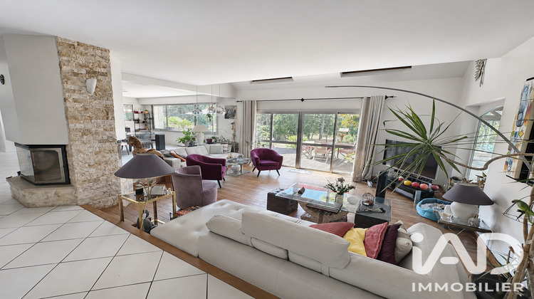 Ma-Cabane - Vente Maison Le Val-Saint-Germain, 244 m²