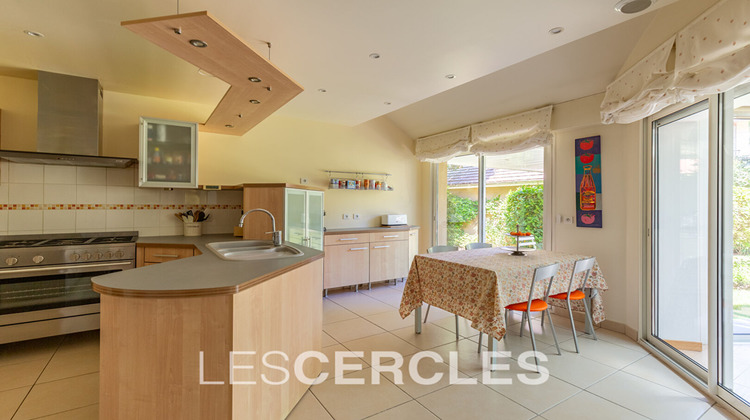 Ma-Cabane - Vente Maison LE VESINET, 200 m²