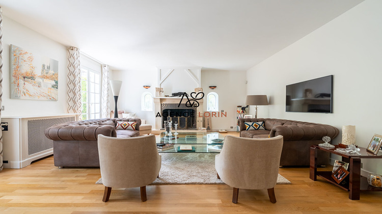 Ma-Cabane - Vente Maison LE VESINET, 206 m²