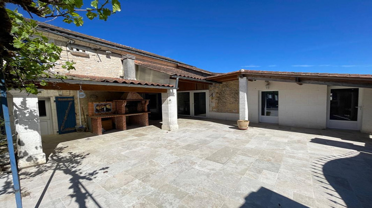 Ma-Cabane - Vente Maison LEGUILLAC DE CERCLES, 276 m²