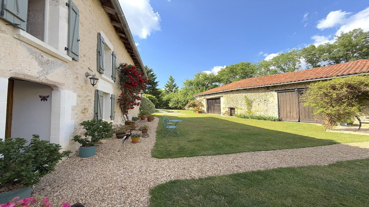 Ma-Cabane - Vente Maison LEGUILLAC-DE-CERCLES, 360 m²