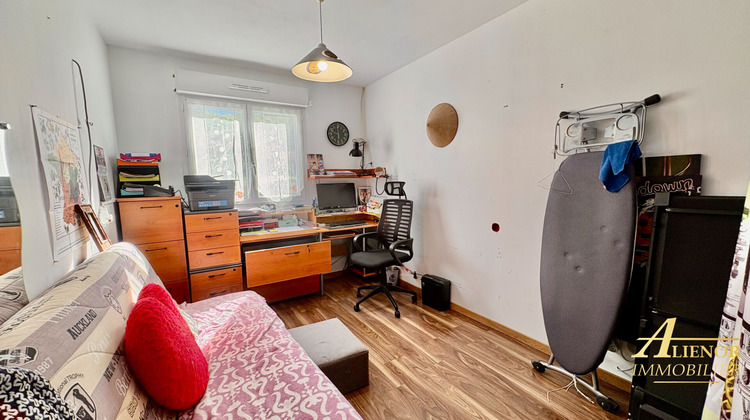 Ma-Cabane - Vente Maison LEGUILLAC-DE-L'AUCHE, 97 m²