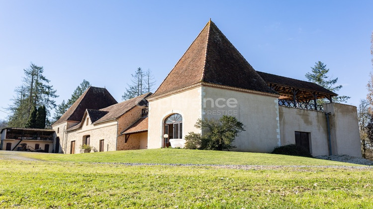 Ma-Cabane - Vente Maison LEMBEYE, 500 m²
