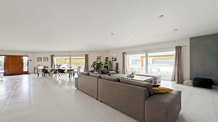 Ma-Cabane - Vente Maison LEOGNAN, 252 m²