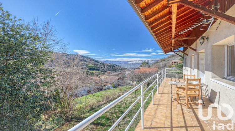 Ma-Cabane - Vente Maison Les Adrets, 194 m²