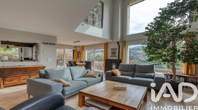 Ma-Cabane - Vente Maison Les Adrets, 206 m²