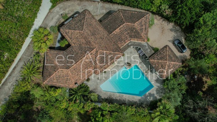 Ma-Cabane - Vente Maison Les Adrets-de-l'Estérel, 242 m²